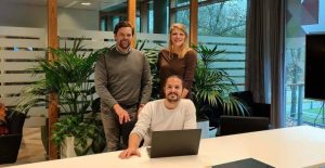 picture signing investment microalign